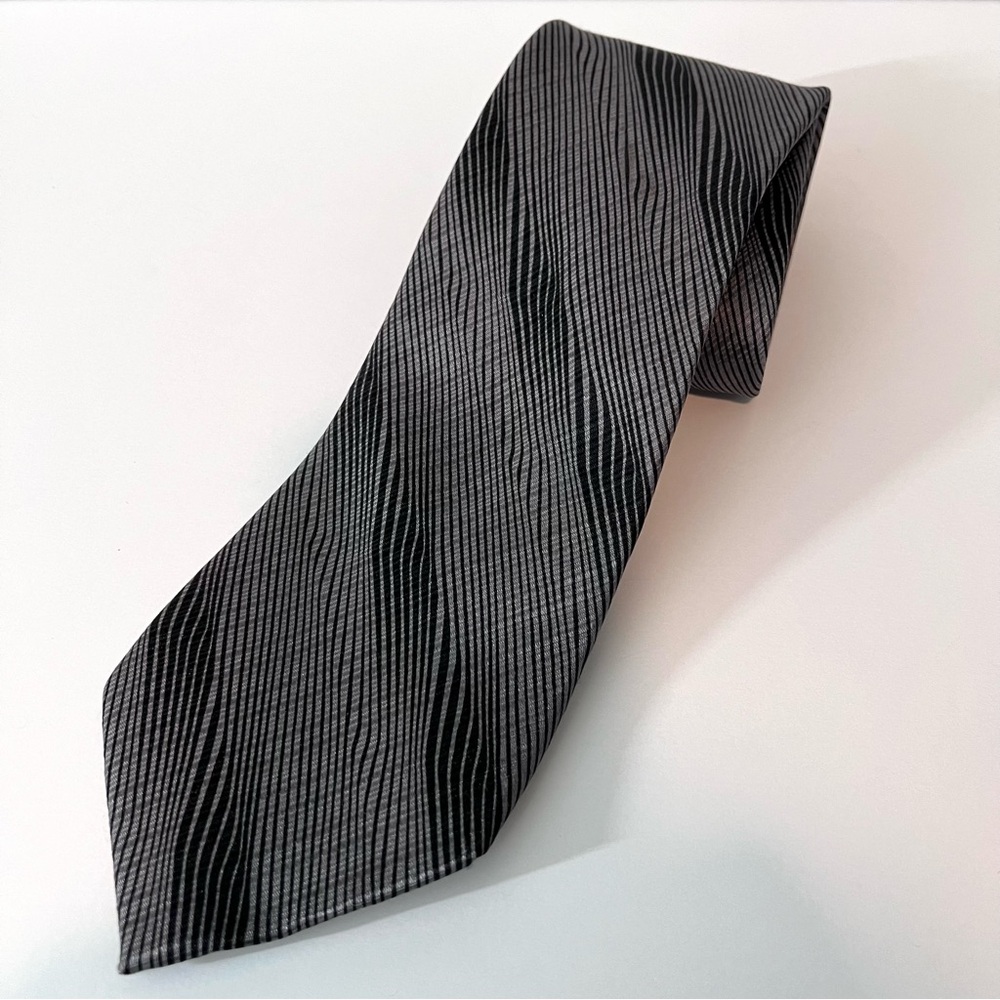 Men's Silk Geometric Tie JHANE BARNES - Black and Silver Gray Silk Necktie